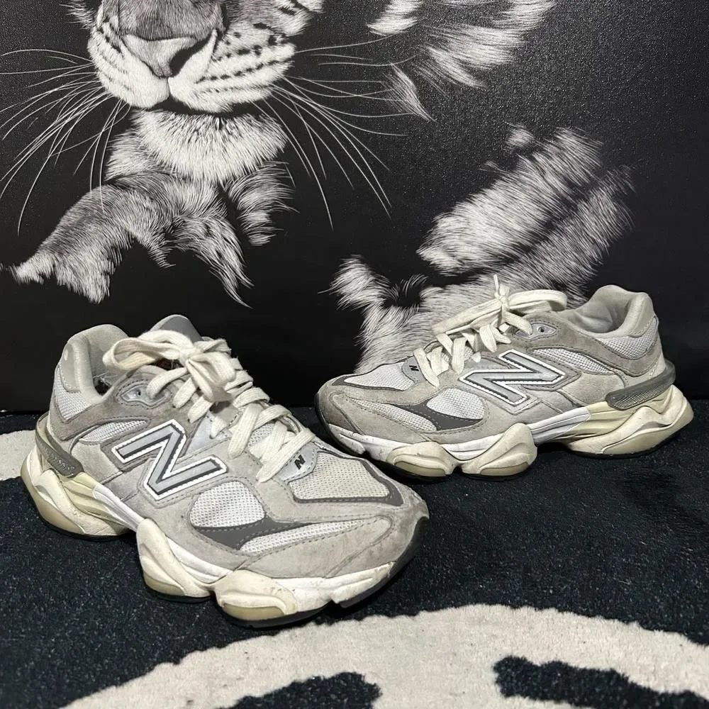 New Balance 9060 U9060GRY Athletic Sneaker Unisex M6/W7.5 Gray Mesh Running